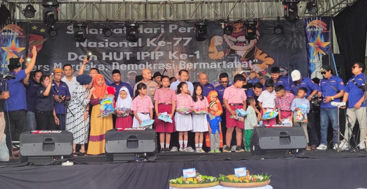 Foto Bareng perayaan HPN ke-77